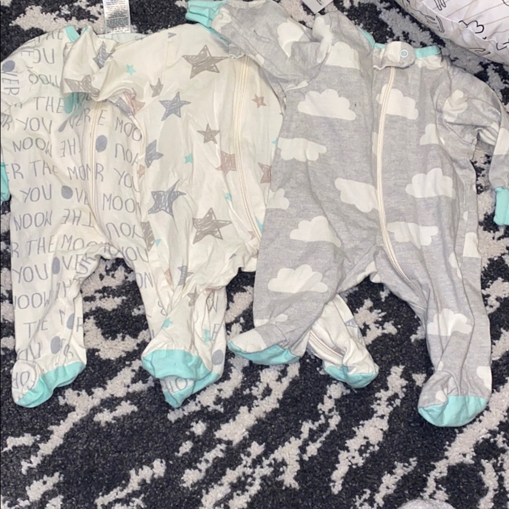 SOLD โ. Preemie sleep and play